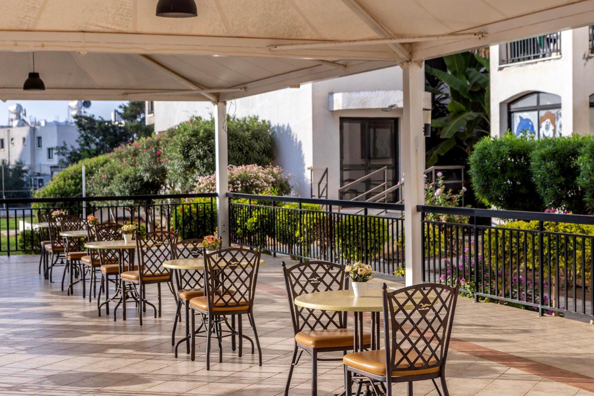 Seagull Hotel Apartments Protaras Extérieur photo