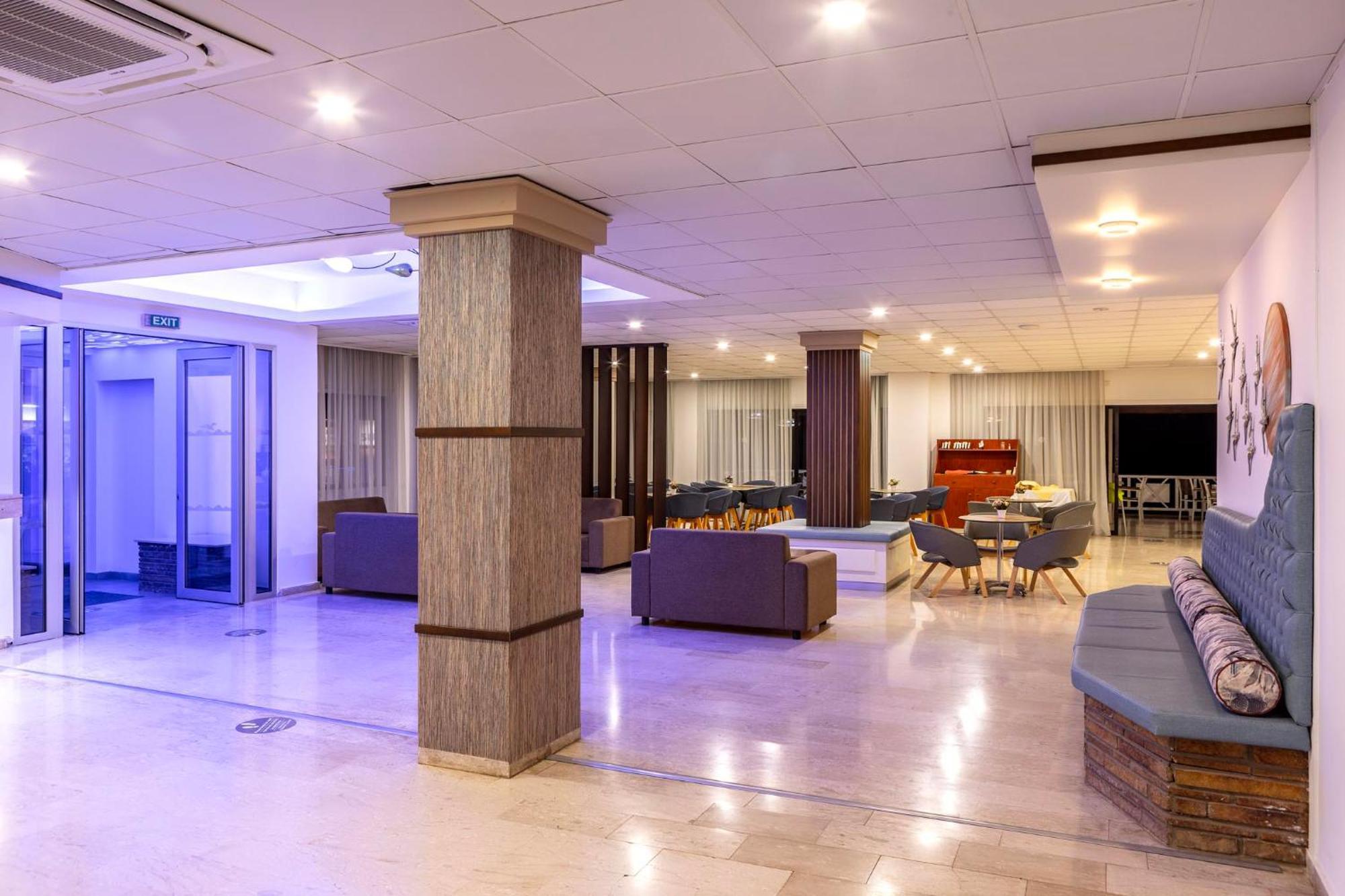 Seagull Hotel Apartments Protaras Extérieur photo