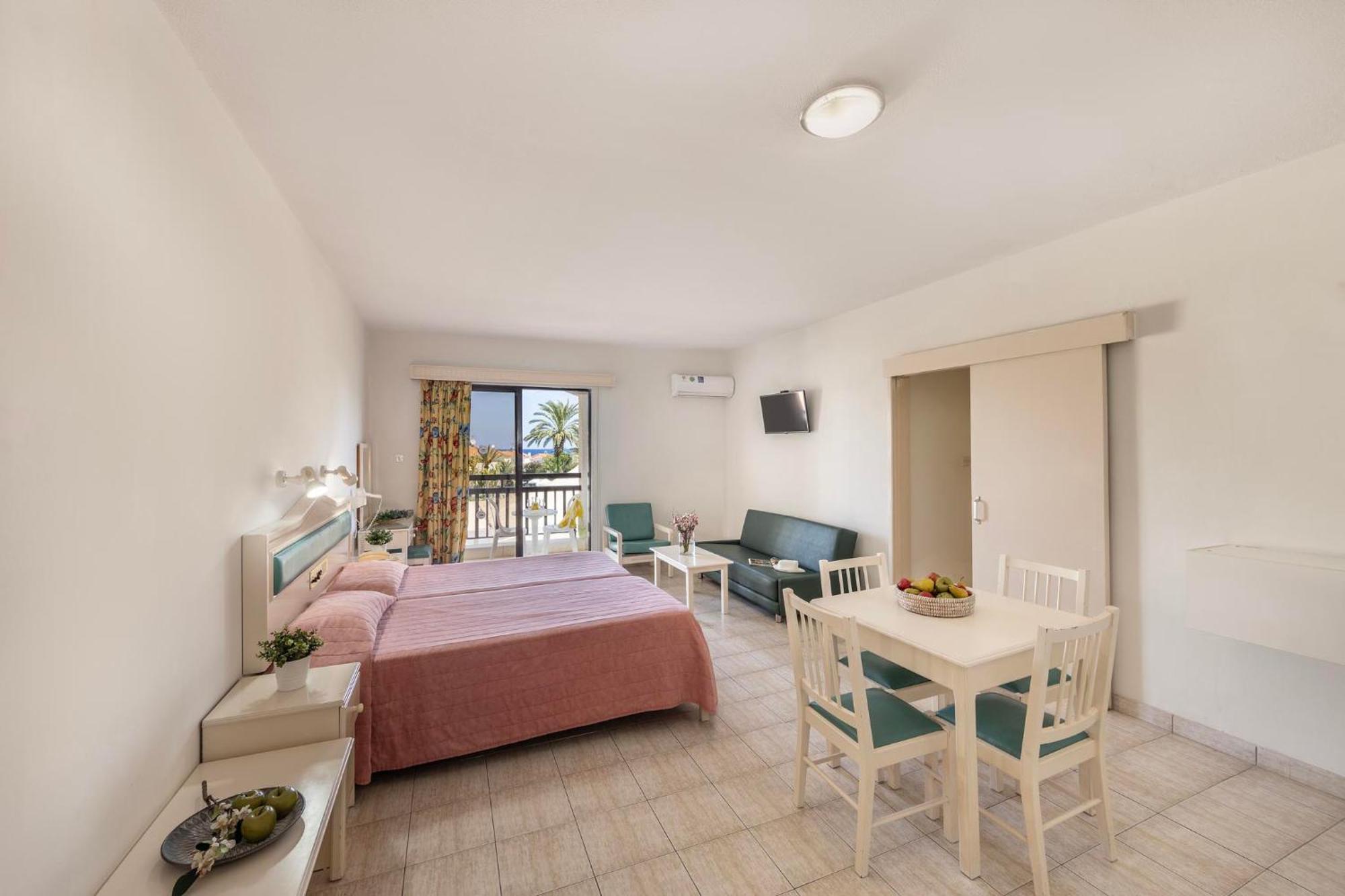 Seagull Hotel Apartments Protaras Chambre photo