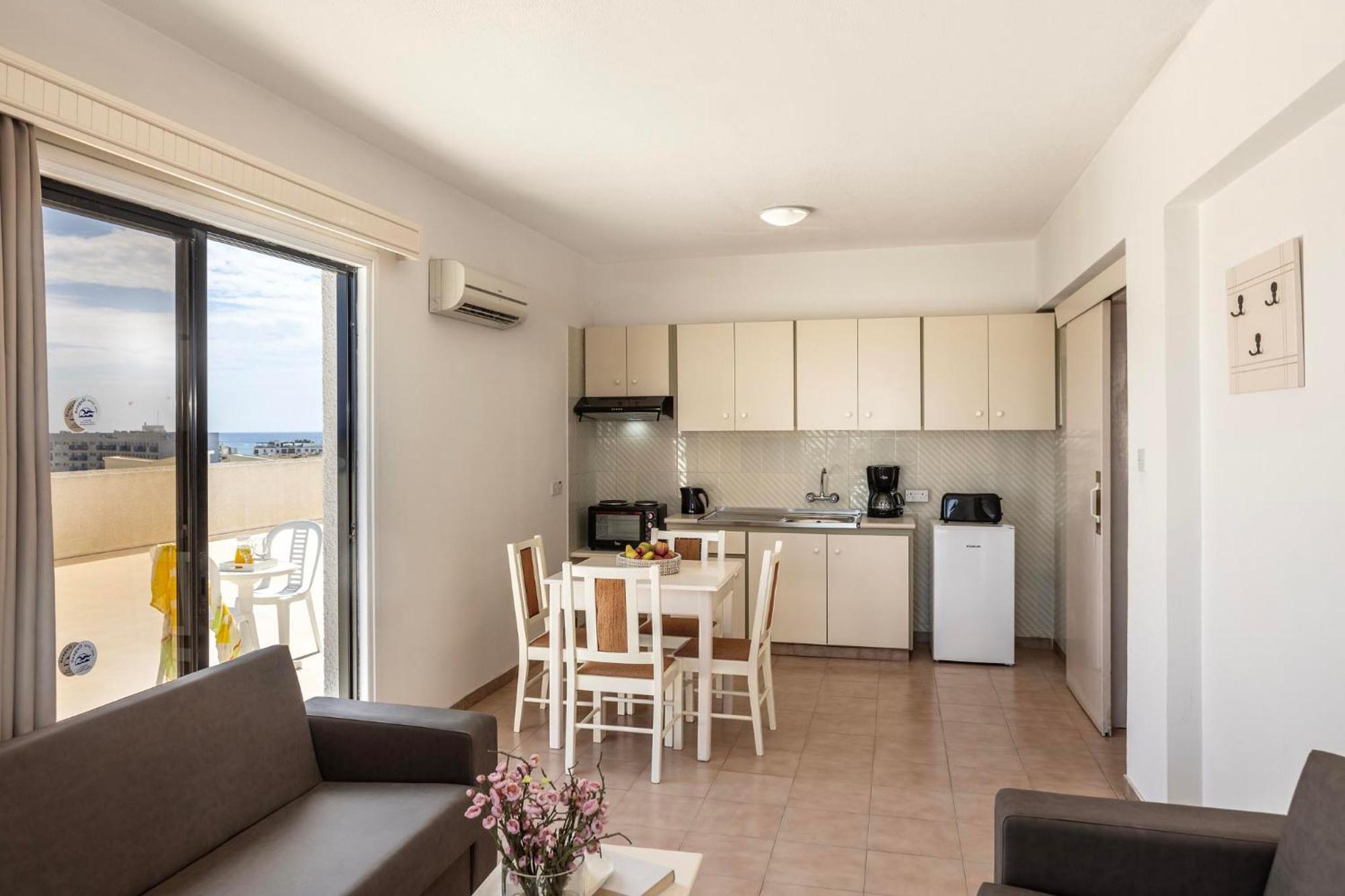 Seagull Hotel Apartments Protaras Chambre photo